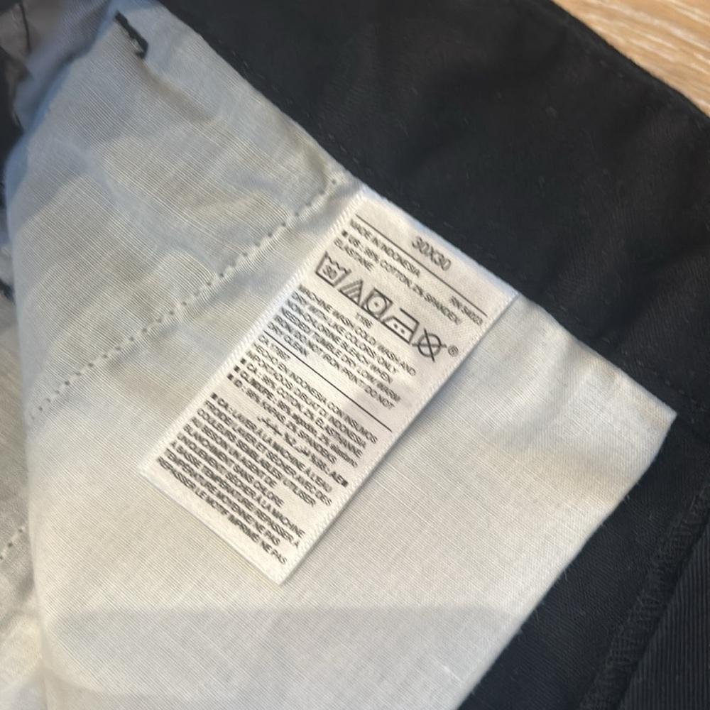 Old Navy Ultimate Loose Dress Chino Pant - Picture 5 of 7